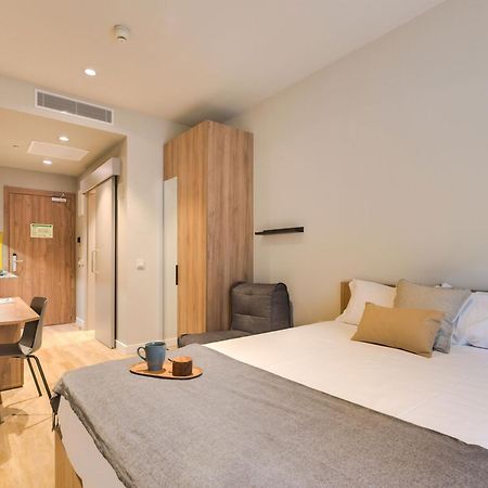 Livensa Living Studios - Valencia Viveros ภายนอก รูปภาพ