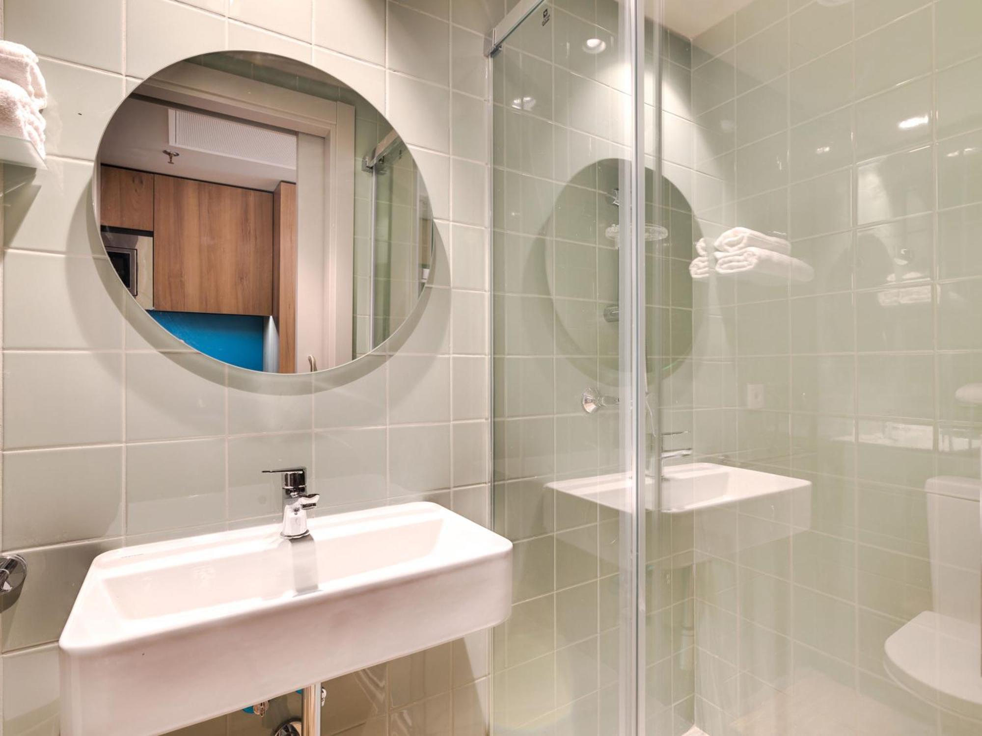 Livensa Living Studios - Valencia Viveros ภายนอก รูปภาพ