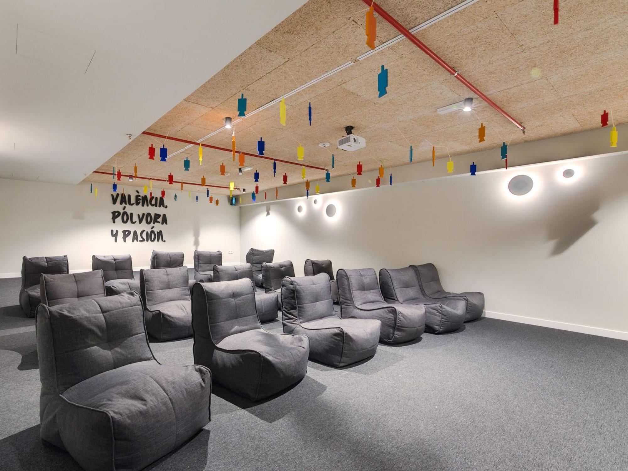 Livensa Living Studios - Valencia Viveros ภายนอก รูปภาพ