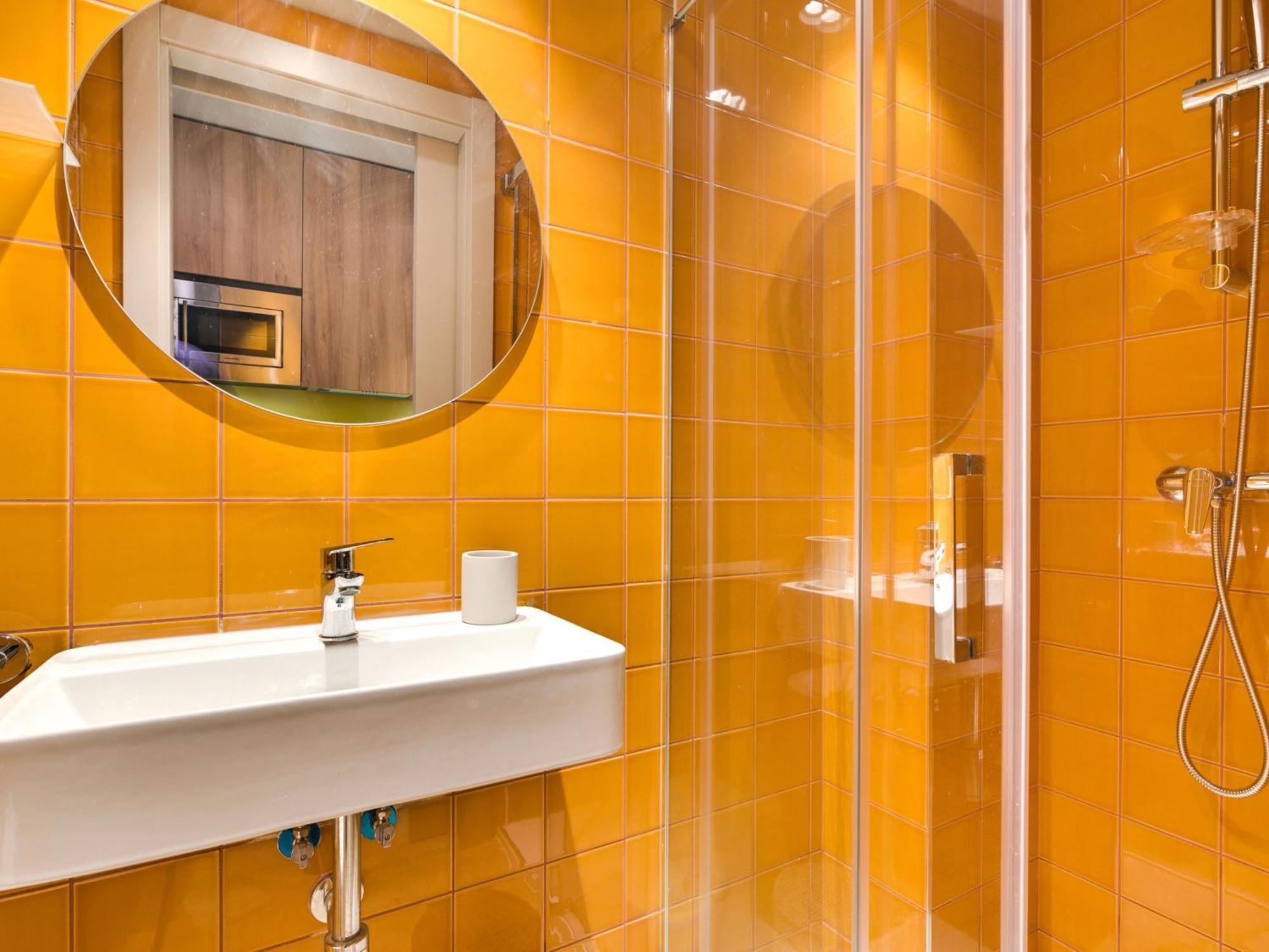 Livensa Living Studios - Valencia Viveros ภายนอก รูปภาพ